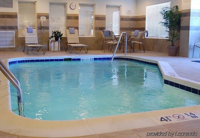 Fairfield Inn and Suites South Hill I-854