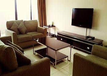 KK-Suites Residence @ Marina Court Resort Condominium KK-Suites Residence @ Marina Court Resort Condominium