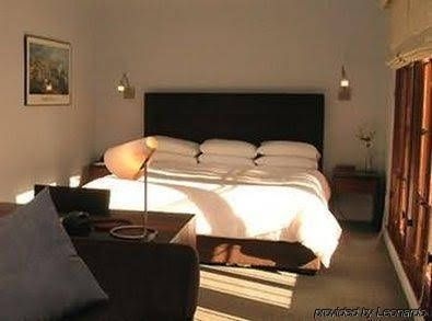 Casa Del Mar Inn0