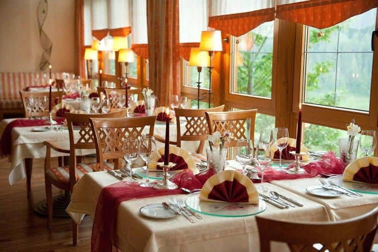 Wohlfuhl- & Genusshotel Felsenhof Wohlfuhl- & Genusshotel Felsenhof