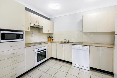 Two-Bedroom Apartment with Spa Bath