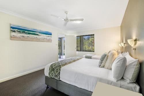 Two-Bedroom Apartment with Spa Bath