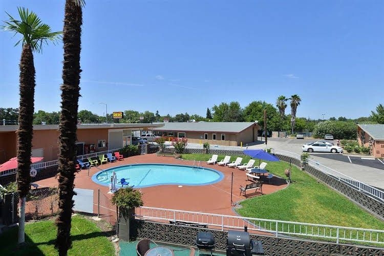 Americas Best Value Inn Red Bluff2