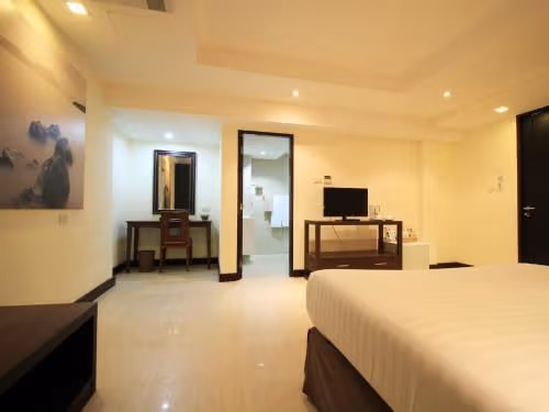 Deluxe Double or Twin Room