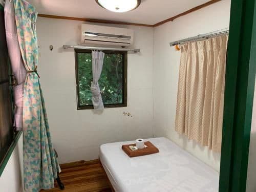 Family Room (3 Adults)