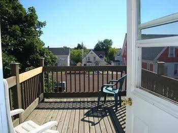 Downtown Bed & Breakfast3
