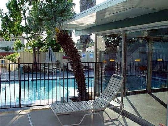 Orange Tree Inn4