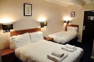 Airways Hotel Victoria, London4