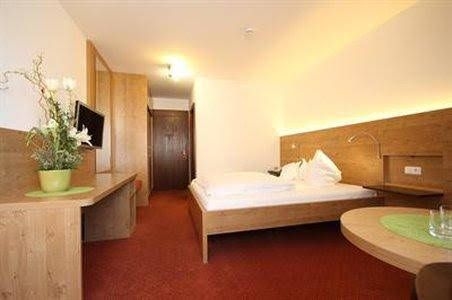 Isar Hotel4