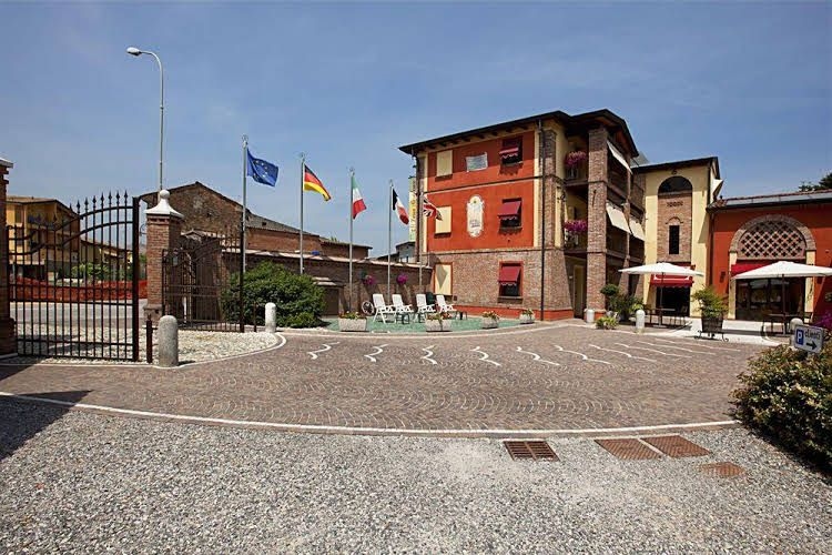 Luna Residence2