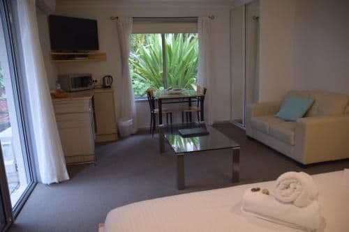 Deluxe King Room with Spa Bath
