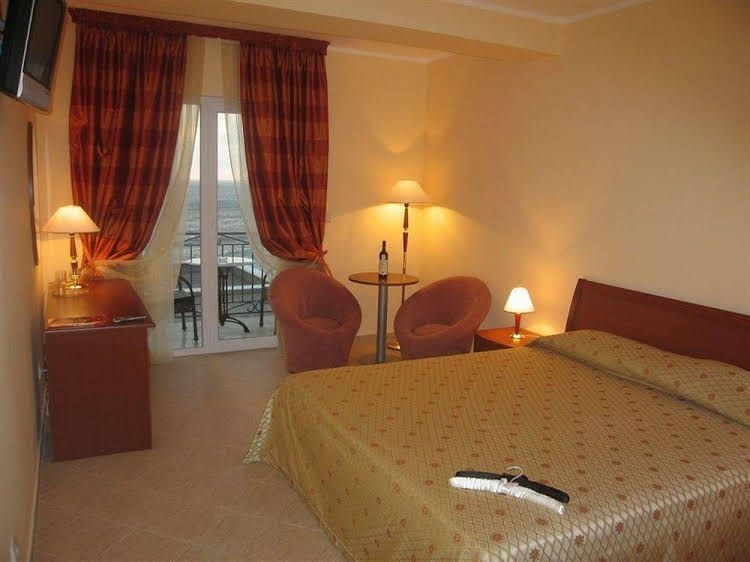 Hotel Romanov3