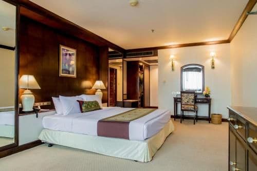 Executive Suite