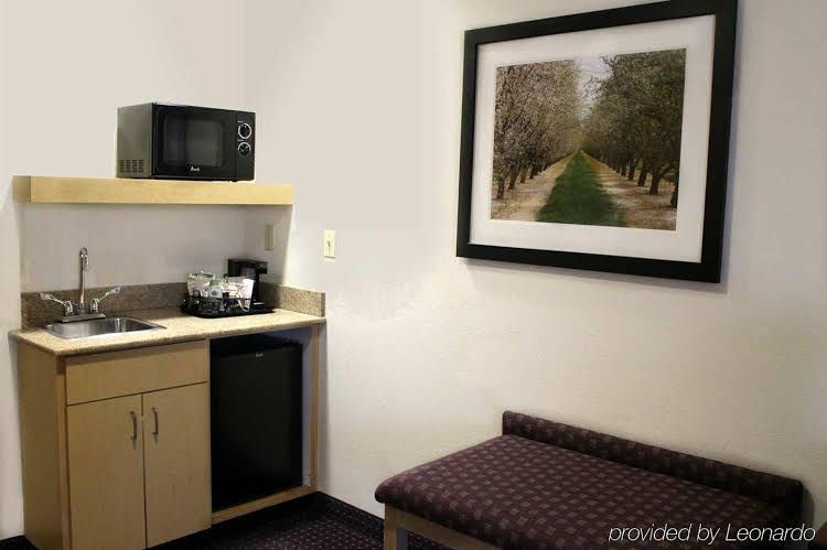 Hampton Inn & Suites Modesto - Salida2