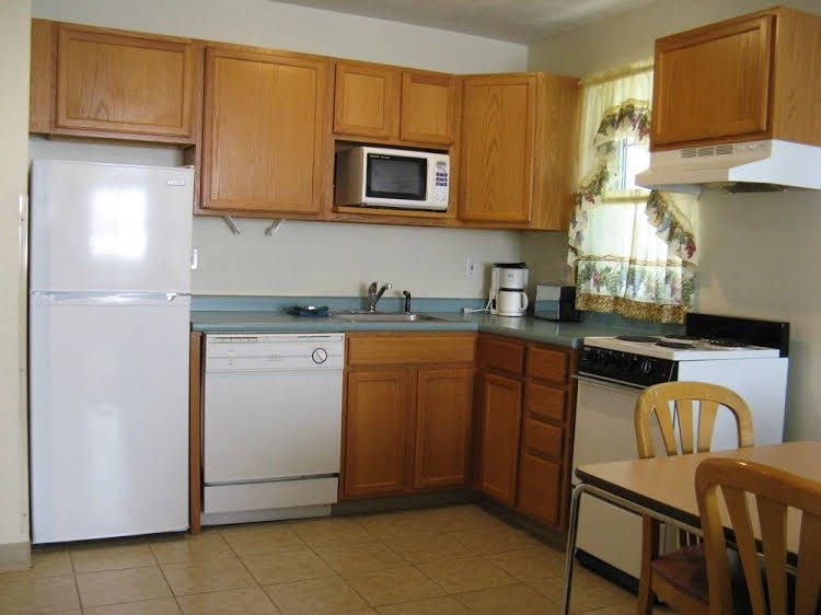 Handys Extended Stay Suites2