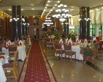 Hotel Carpati3