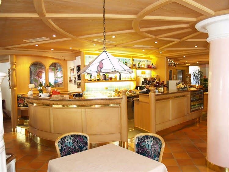 Hotel Rene0