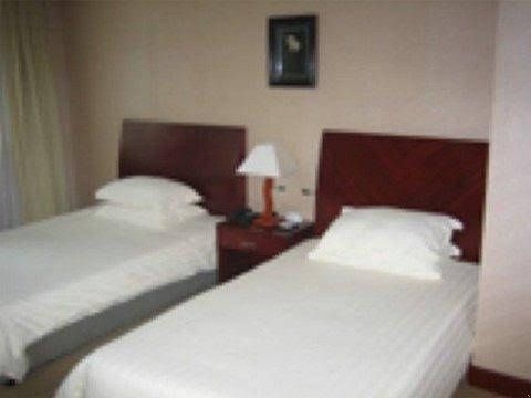 Piaoying Bund Hotel0