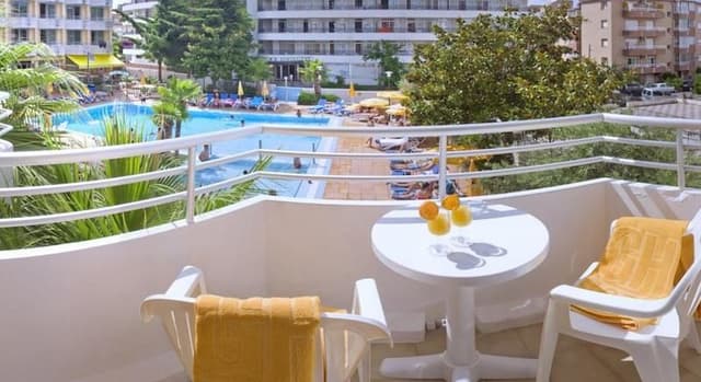 Double or Twin POOL VIEW