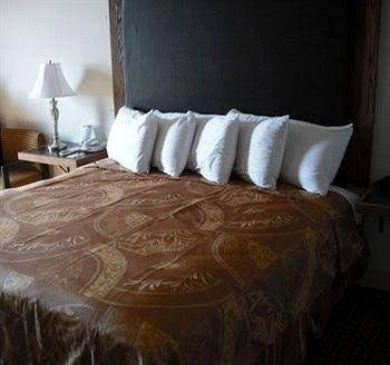 Bayfront Inn Corpus Christi3