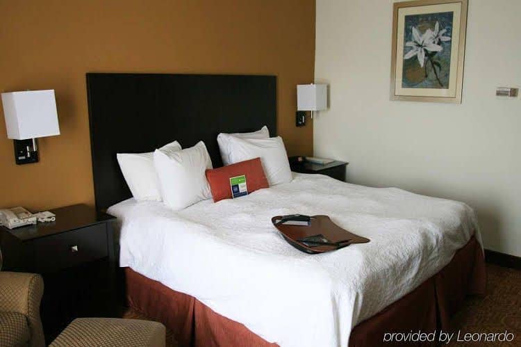Hampton Inn & Suites Toledo - North Hampton Inn & Suites Toledo - North