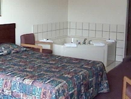 Economy Lodge and Suites Lincoln Economy Lodge and Suites Lincoln