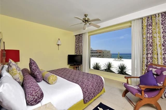 JUNIOR SUITE OCEAN VIEW
