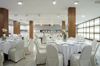 Atenea Barcelona Aparthotel3