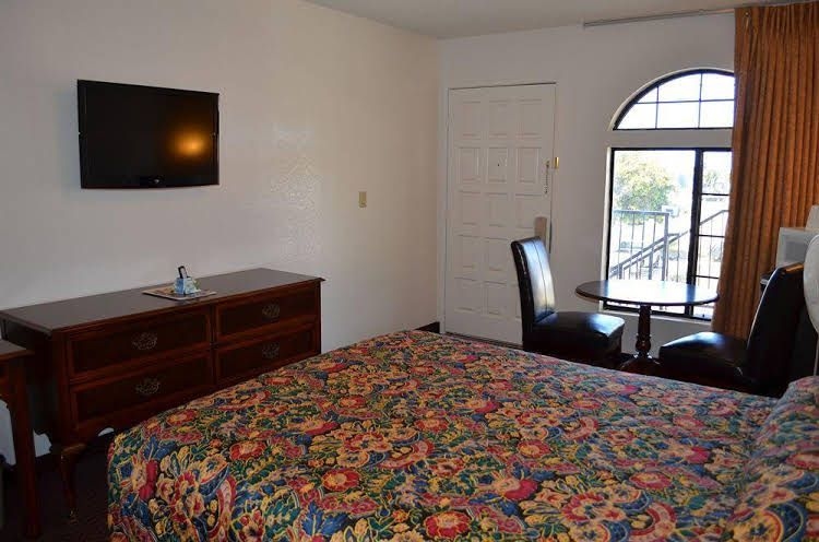 Seaview Inn Grover Beach3