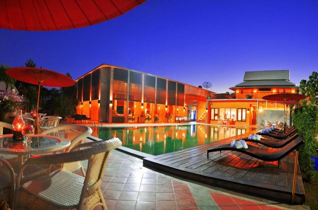 ปุณยมันตรา รีสอร์ท (Poonyamantra Resort)0
