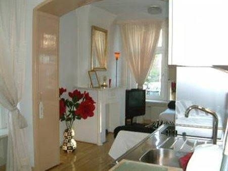 B&B La Vie En Rose Amsterdam Centre1