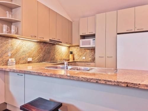 Lhotsky Apartments4