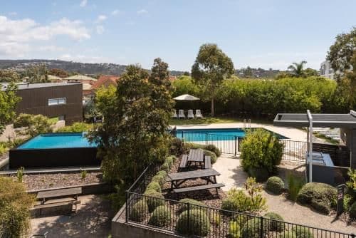 One-Bedroom Apartment - Pool View