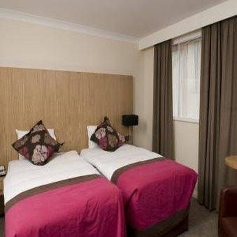 Skeffington Arms Hotel3