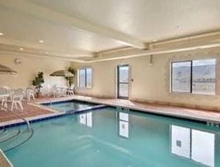 Wingate by Wyndham Rock Springs2