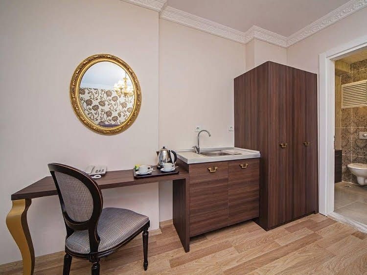 Meroddi Pera Hotel4