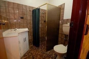 โรงแรมพาฟลอส (Pavlos Motel)2