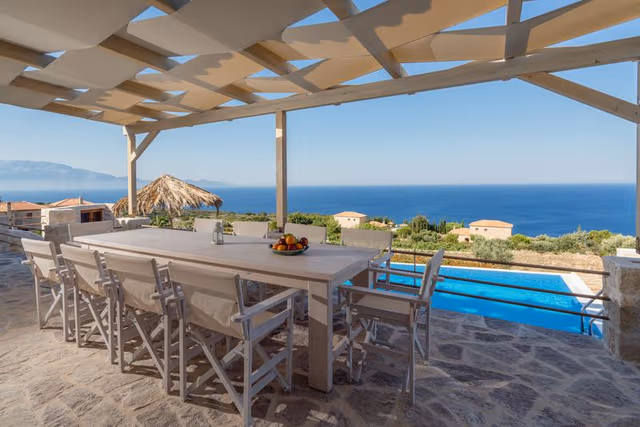 VILLA FOUR BEDROOMS