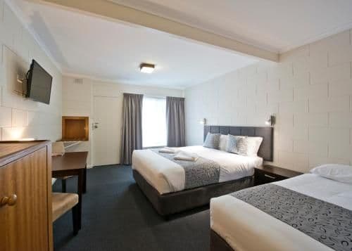 Standard Double or Twin Room (2x Queen Beds)