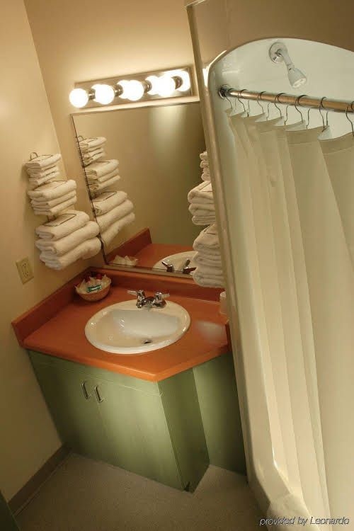 Residence & Conference Centre - Oshawa2