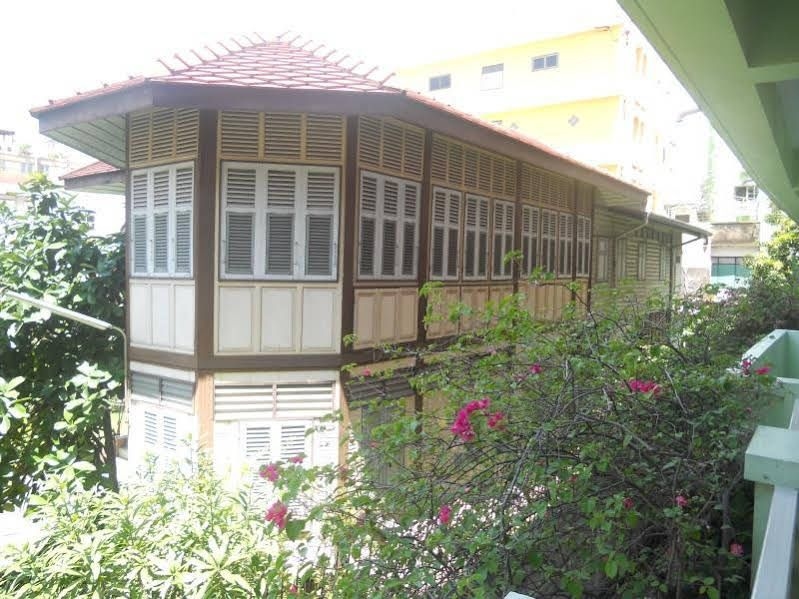 Phraarthit Mansion0