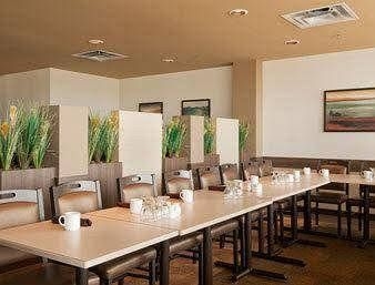 Viscount Gort Hotel, Banquet & Conference Centre4
