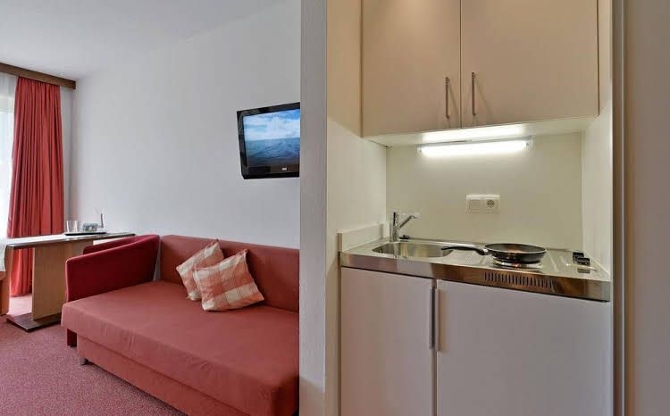 Hotel Garni Tirol4