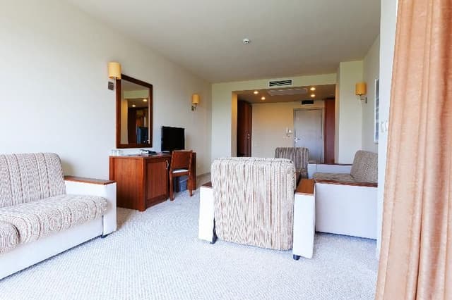 SUITE ONE BEDROOM