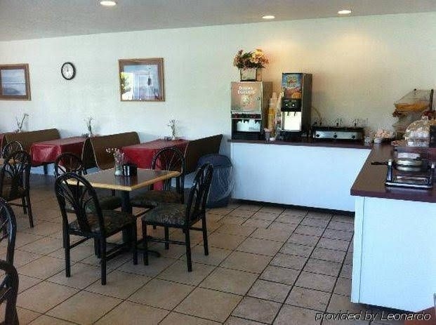 Thunderbird Inn of Mackinaw City0