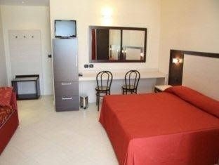 โฮเต็ล ริสเบิร์ก (Hotel Risberg)3