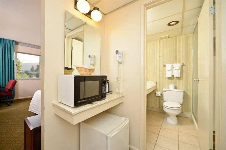 Americas Best Value Inn Missoula3
