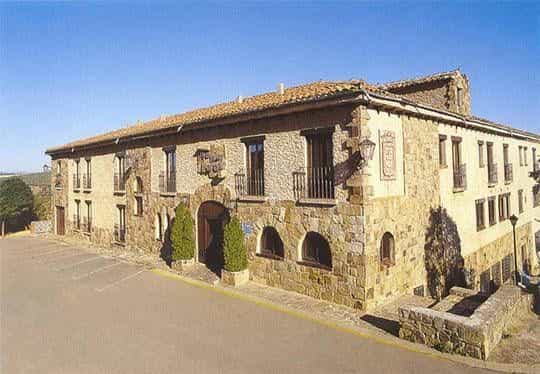 Hotel Leonor Miron