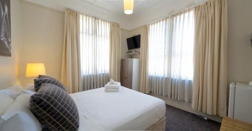 Neutral Bay Lodge3