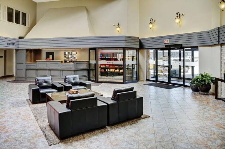 Travelway Inn Sudbury1